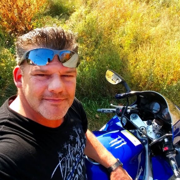 Meet your Posher, Denis - Picture 1 of 1